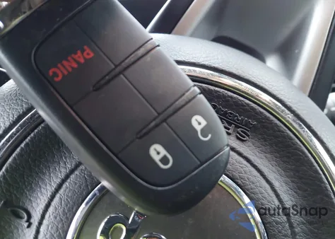 2021 Jeep Compass Limited 4X4 z USA, uszkodzony, nr VIN 3C4NJDCB2MT528462